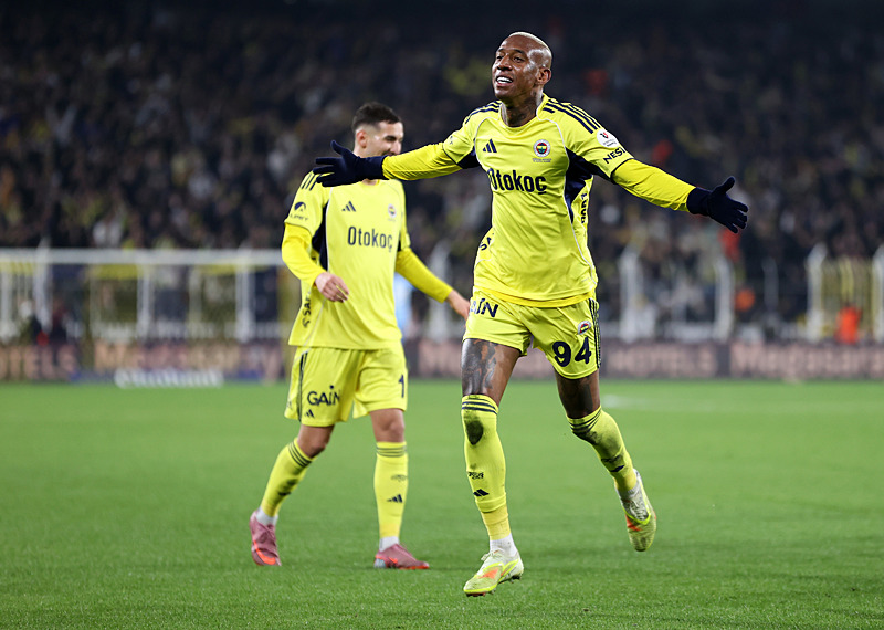 Anderson Talisca (AA)