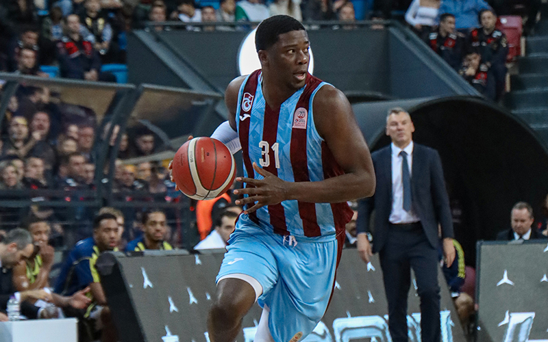 Trabzonspor Fenerbahçe Beko'yu 99-73 yendi (Trabzonspor)