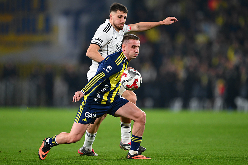 Kerem Aktürkoğlu ve David Jurasek (AA)