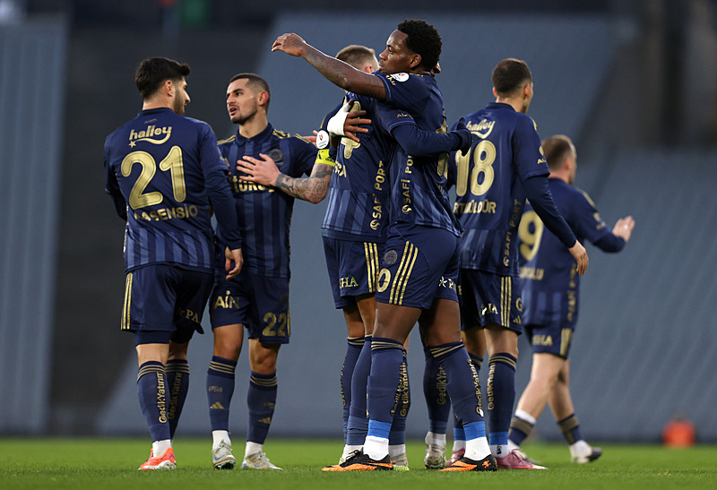 Fenerbahçe son maçında Eyüpspor'u yendi (İHA)