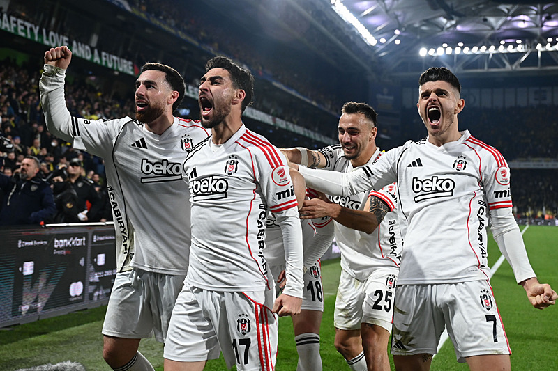 Beşiktaş Fenerbahçe'yi 2-1 yendi (AA)