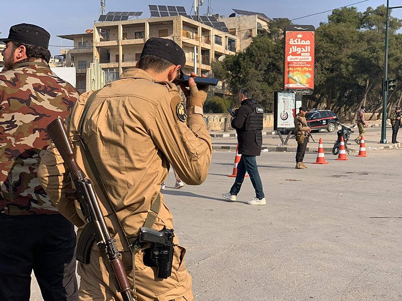 Teröriste canlı yayında el ense: SDG’li sızma böyle yakalandı!-2
