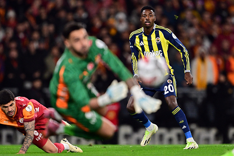 Süper Kupa şampiyonu Kanarya! Galatasaray - Fenerbahçe: 0-2 | MAÇ SONUCU-7