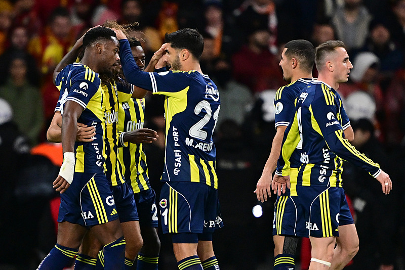 Süper Kupa şampiyonu Kanarya! Galatasaray - Fenerbahçe: 0-2 | MAÇ SONUCU-10