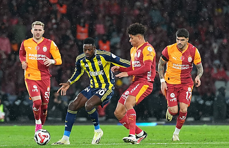 Süper Kupa şampiyonu Kanarya! Galatasaray - Fenerbahçe: 0-2 | MAÇ SONUCU-26
