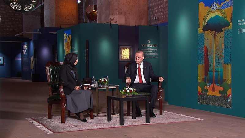 baskan-erdogandan-hane-islam-eserleri-sergisinde-net-mesaj-3-cocuk-cagrisini-yineledi-bu-neslin-artmasi-lazim-1768127963237.jpeg Başkan Erdoğan'dan Hane İslam Eserleri Sergisi'nde net mesaj! 3 çocuk çağrısını yineledi: "Bu neslin artması lazım"-2