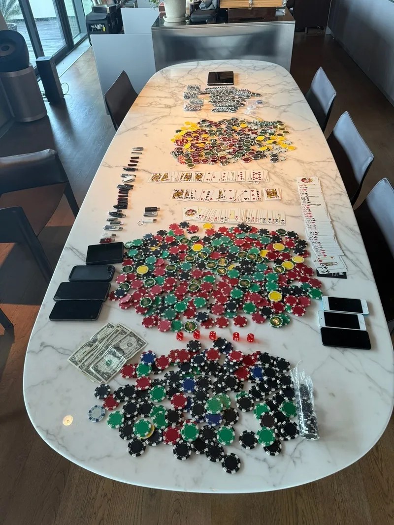 Kimdir bu Muzaffer Yıldırım? Spor eğitmenliğinden Bebek Otel'in patronluğuna: İş Bankası bağına dikkat!-3