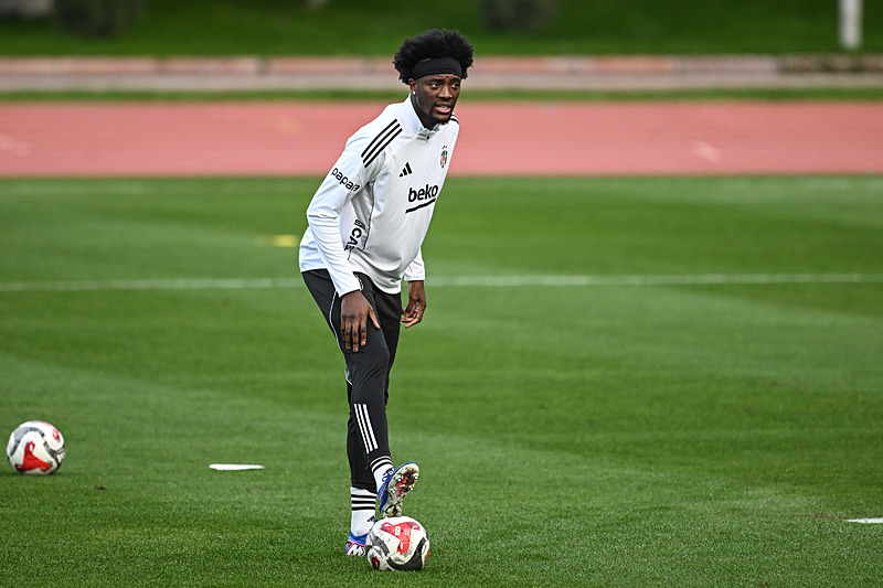 tammy-abraham-icin-rekor-bonservis-o-transfere-sicak-bakiyor-1768395604543.jpeg Tammy Abraham için rekor bonservis! O transfere sıcak bakıyor-2