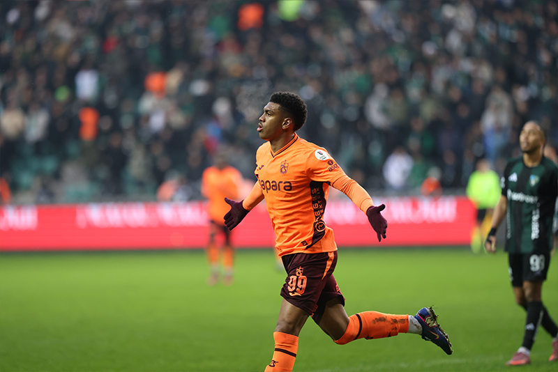 Huzurlarınızda Ernest Muçi! Kocaelispor - Trabzonspor: 1-2 | MAÇ SONUCU-4