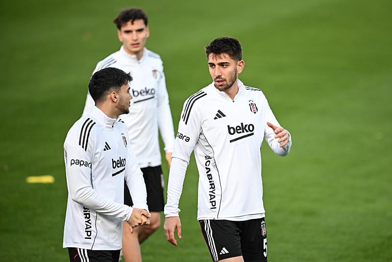 Beşiktaş'ta çifte ayrılık!-2