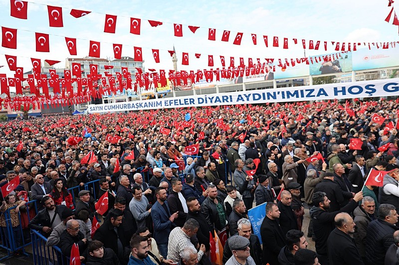 Özgür Özel'in "sıcak salon" yalanı... Başkan Erdoğan'ın Aydın konuşmasını hedef aldı fena patladı-3