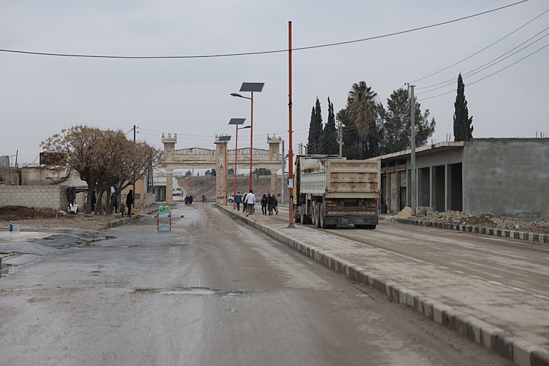 İşgalden kurtarılan Deyr Hafir sakinleri YPG zulmünü anlattı! Zorla "Rojova" dayatması... Hem terör estirdiler hem de çaldılar-4