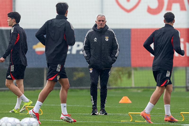 di-mariadan-jose-mourinhoya-buyuk-ovgu-1769517445604.jpeg Di Maria'dan Jose Mourinho'ya büyük övgü-2