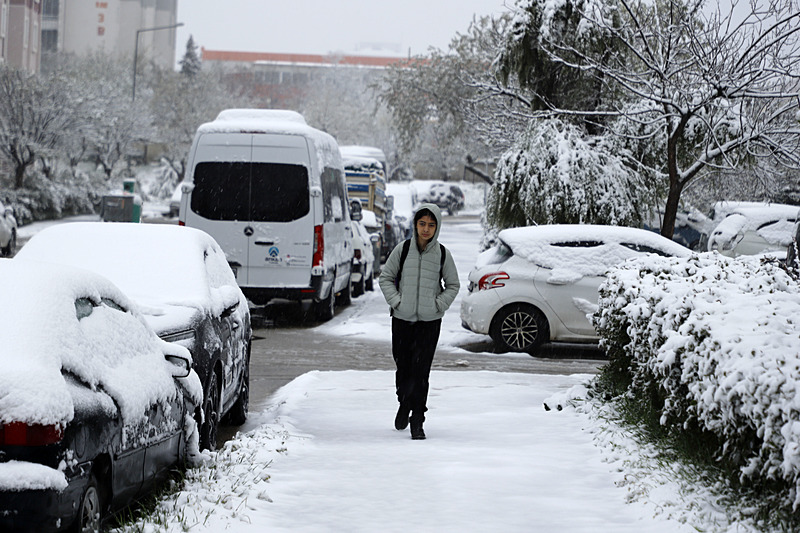 meteorolojiden-53-ile-sari-ve-turuncu-kodlu-uyari-istanbulda-karla-karisik-yagmur-1770003584601.jpeg 53 ile kodlu uyarı: Soğuk hava Trakya hattından geldi! İstanbul'a yağış uyarısı-13