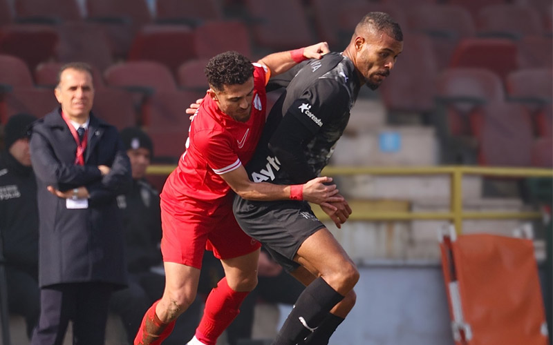 Alanyaspor Boluspor'u farklı yendi (Alanyaspor)