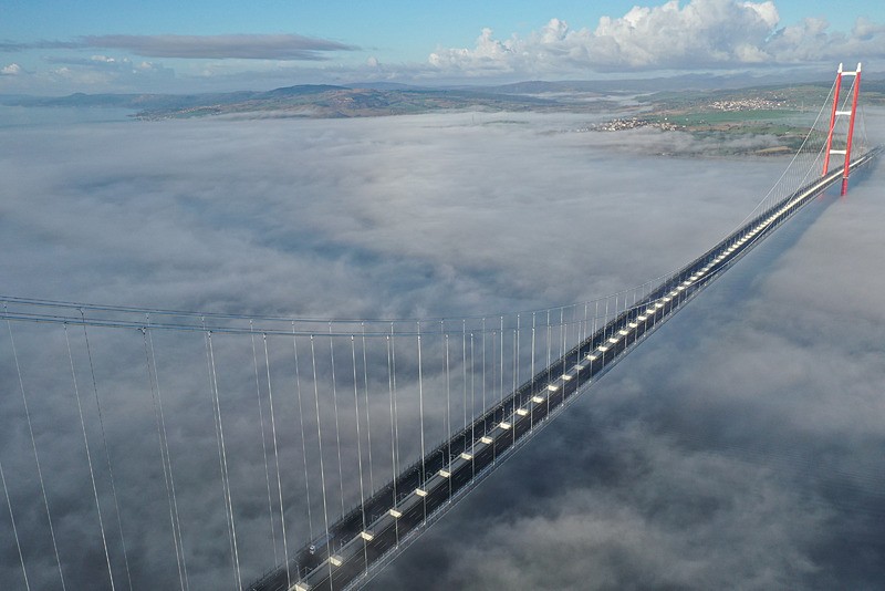 canakkale-bogazinda-transit-gemi-gecisleri-yeniden-basladi-1770374764824.jpeg Çanakkale Boğazı'nda gemi geçişleri 'sis'e takıldı-3