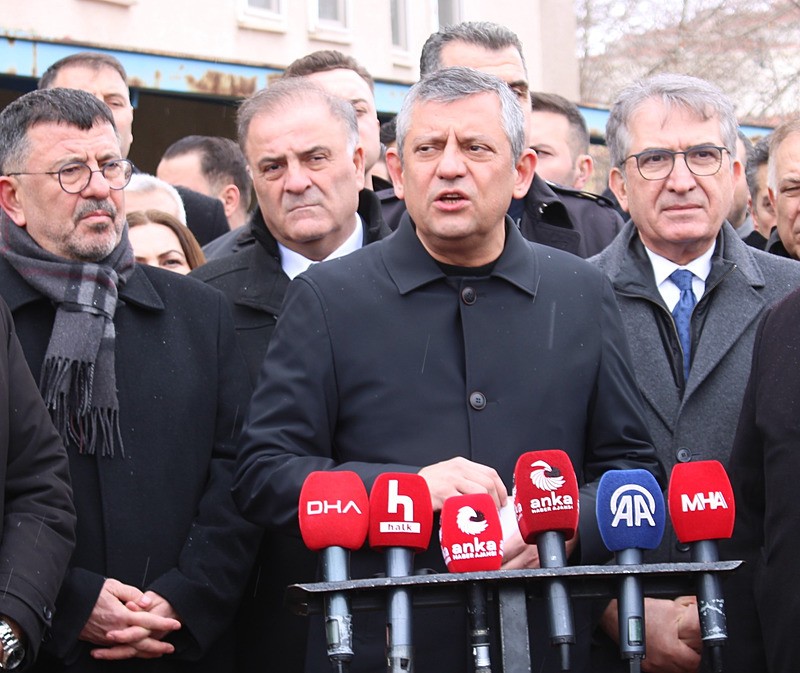 CHP'den "deprem konutlarında faiz" yalanı | Bakan Kurum'dan Özgür Özel'e sert tepki: Milletin aklıyla oynamayın-3