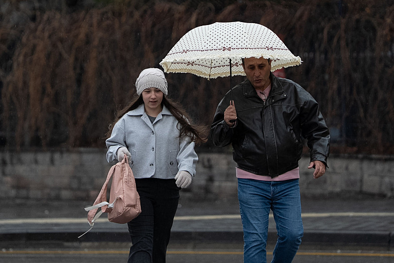 Kış geri dönüyor! Meteoroloji'den 8 ile kar, sağanak ve fırtına alarmı! İstanbul için kritik 48 saat-20
