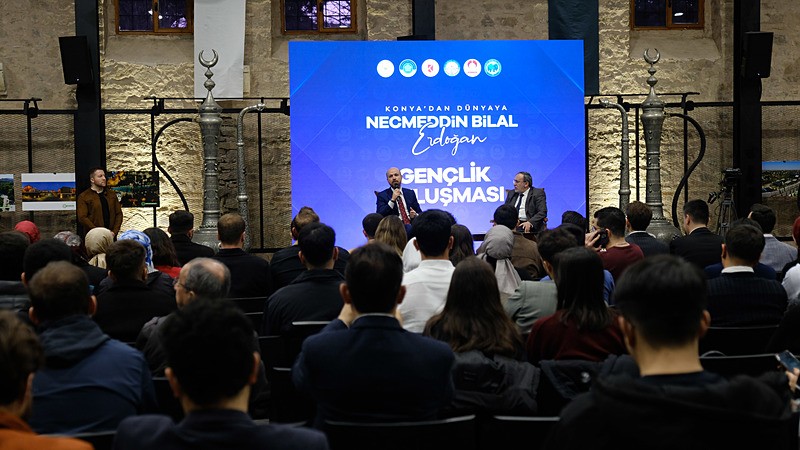 Bilal Erdoğan Konya'da gençlerle bir arada: Tavsiyelerde bulundu soruları yanıtladı | “Evliliği geciktirmeyin”-4