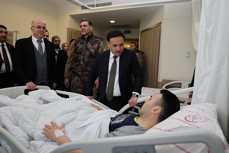 İçişleri Bakanı Mustafa Çiftçi Kayseri'de operasyonda yaralanan polisle telefonda görüştü!-3