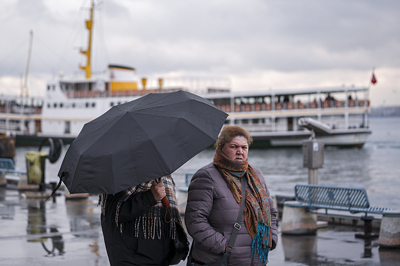 Meteoroloji 18 ili uyardı: Fırtına 80 km hızla geliyor! Hava 2 dereceye düşecek, çamur yağabilir!-12