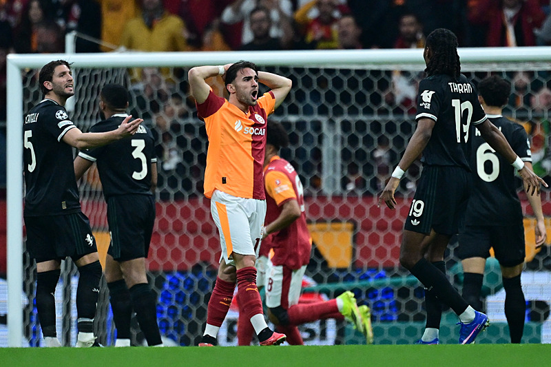 Galatasaray - Juventus | ŞAMPİYONLAR LİGİ MAÇI CANLI-14