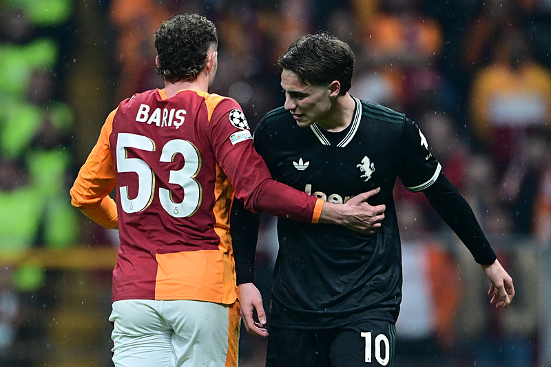 Galatasaray - Juventus | ŞAMPİYONLAR LİGİ MAÇI CANLI-16