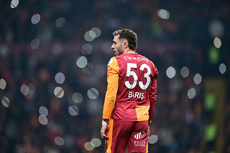 baris-alper-juveyi-sol-beksiz-birakti-1771407574430.jpeg Barış Alper Juve'yi sol beksiz bıraktı!-2