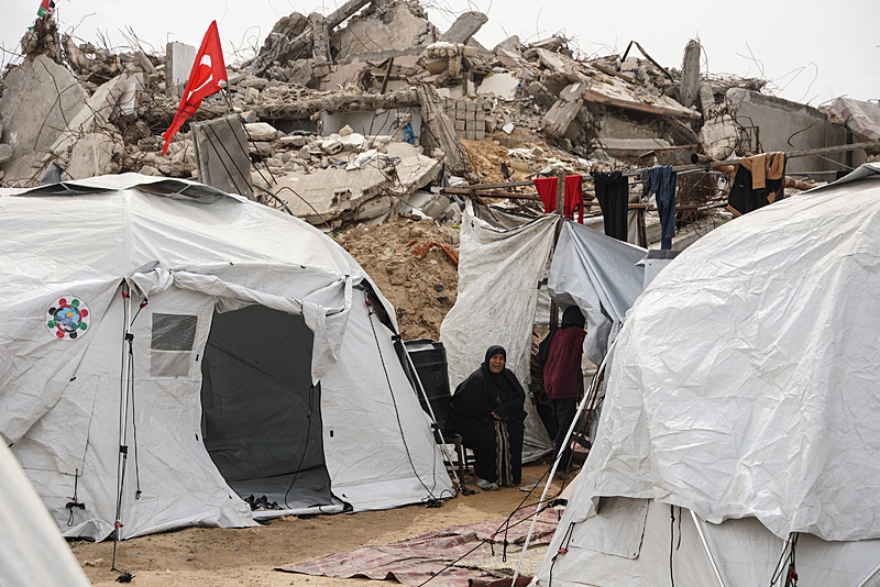 yildiz-tilbeden-gazzeye-dev-bagis-cadir-kent-acildi-1771489984617.jpeg Yıldız Tilbe’den Gazze’ye dev bağış: Çadır kent açıldı!-4