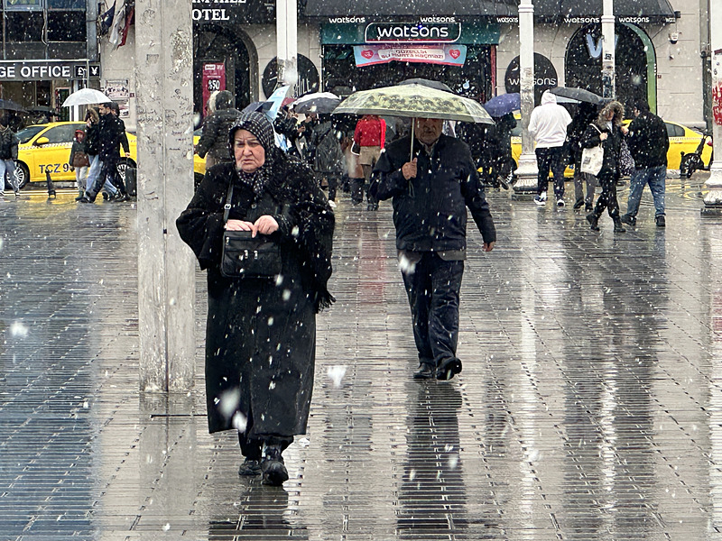 Sibirya soğukları ve kar kapıda: Meteoroloji Uzmanı Adil Tek İstanbul için salı gününü işaret etti-13