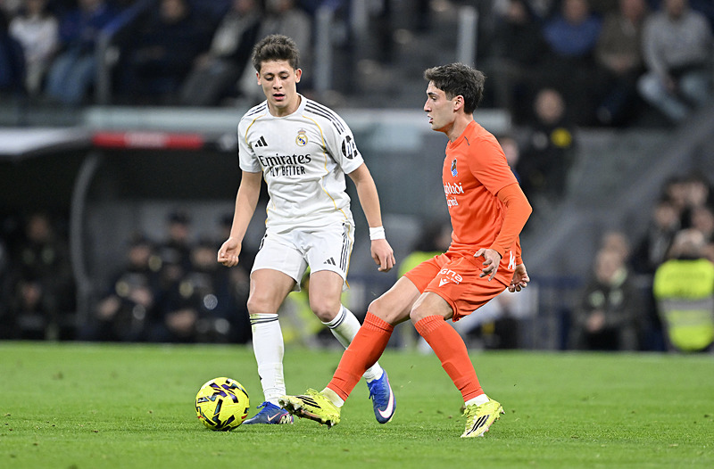 xabi-alonso-liverpoola-arda-guleri-istedi-1771768830320.jpeg Xabi Alonso Liverpool'a Arda Güler'i istedi!-3