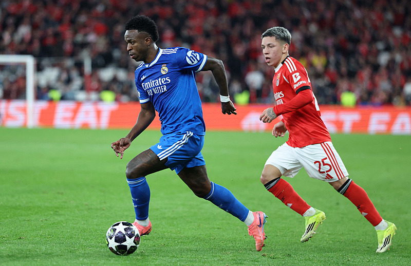 1772039930933.jpeg Wesley Sneijder'e yorumları sonrası ölüm tehdidi!-3