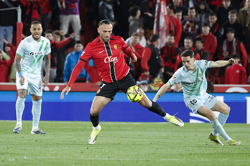 Fenerbahçe forvet için eski yıldızını istiyor-4