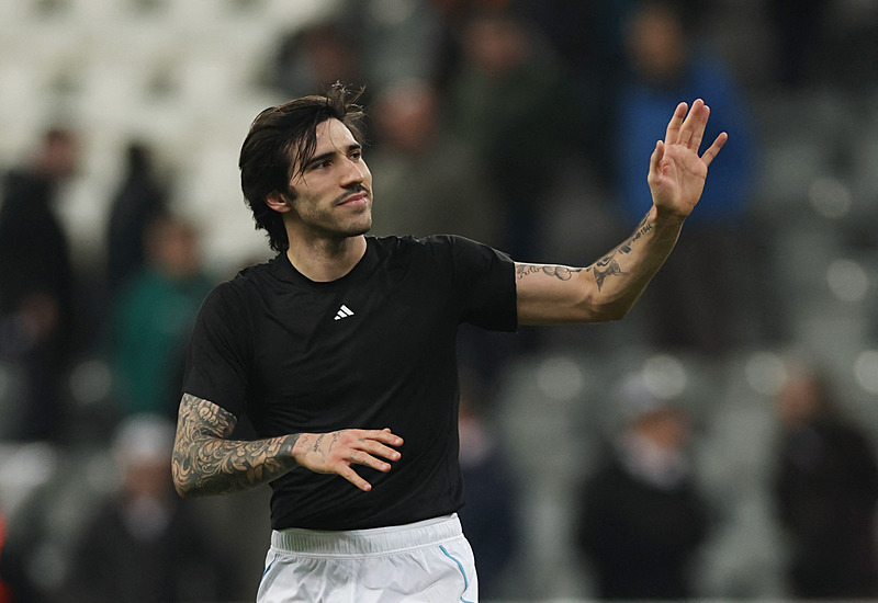 Victor Osimhen Şampiyonlar Ligi'nde haftanın kadrosuna seçildi-6