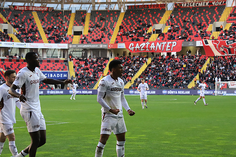 Trabzonspor - Fatih Karagümrük | SÜPER LİG MAÇI CANLI-7