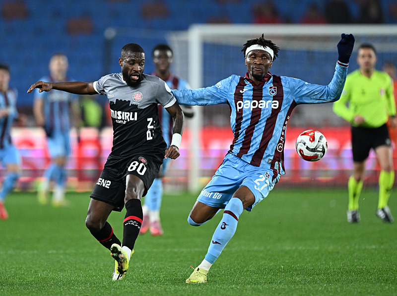trabzonspor-fatih-karagumruk-super-lig-maci-canli-1772216857864.jpg 3 puanı Nijeryalılar getirdi! Trabzonspor - Fatih Karagümrük: 3-1 | MAÇ SONUCU-4