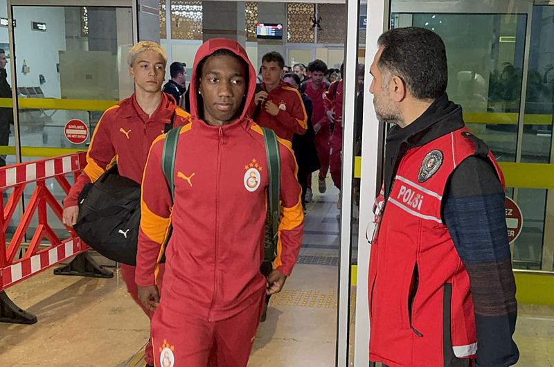 Galatasaray'ın yeni yıldızı için İngiltere iddiası!-6