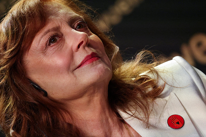 1772345451142.jpg ABD'li aktris Susan Sarandon Filistin'e verdiği desteği yüksek sesle dile getirdi: “Gazze’yi savundum ABD’de film çekmem engellendi”-7