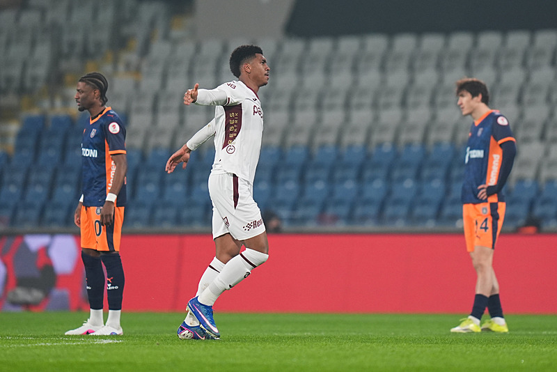 Geri dönüşlerin 'Fırtına'sı! Başakşehir: 2-4 | MAÇ SONUCU-4