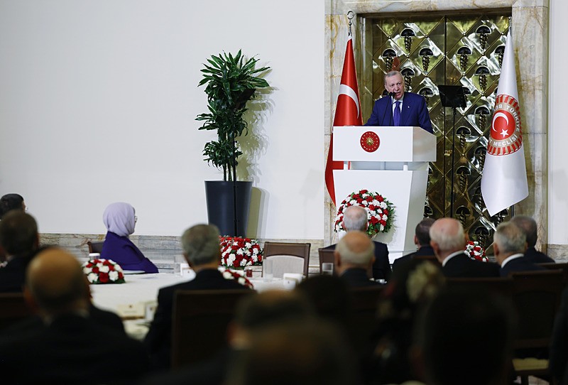 baskan-erdogan-turkiyenin-tavri-bellidir-diyerek-duyurdu-savas-yerine-barisin-tarafindayiz-1772562967311.jpeg Başkan Erdoğan "Türkiye'nin tavrı bellidir" diyerek duyurdu: Savaş yerine barışın tarafındayız-5