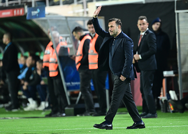 Okan Buruk'tan çeyrek final ve derbi yorumu! "Biz Galatasaray'ız"-4