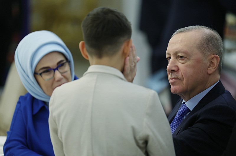 Başkan Erdoğan’a doğum günü sürprizi: Devlet himayesindeki çocuklarla iftarda buluştu-4