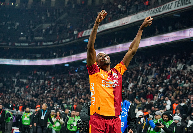 Galatasaray derbilerde eksik kalıyor!-3