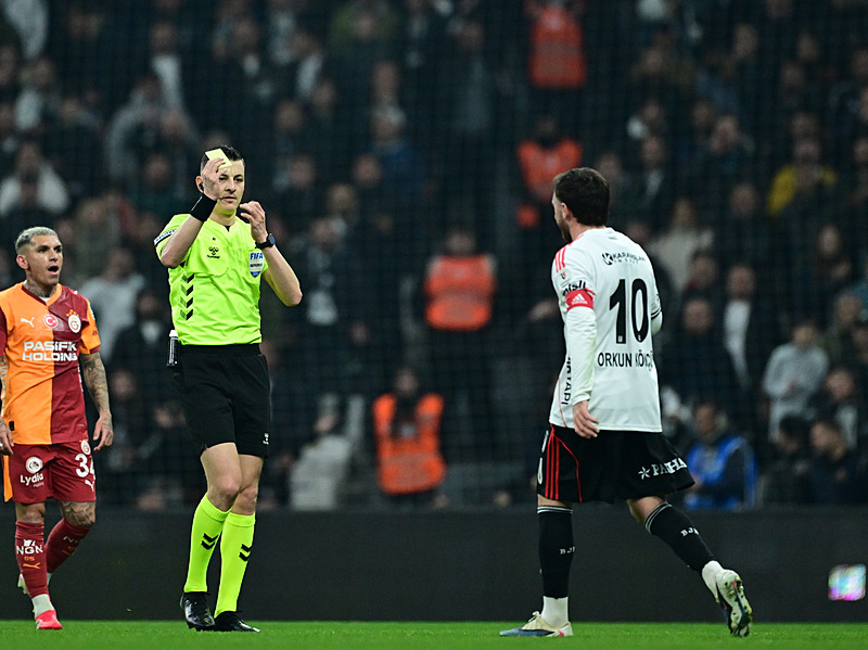 Beşiktaş - Galatasaray | Süper Lig maçı CANLI-10