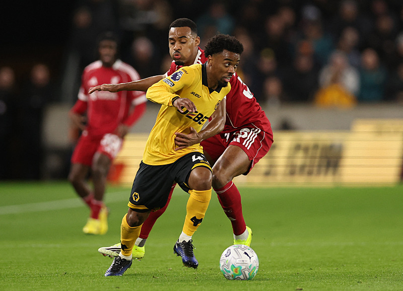 Liverpool Ryan Gravenberch ile sözleşme uzattı-4