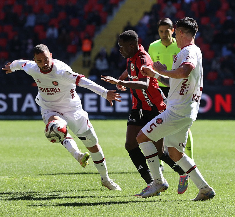 Hasret yine bitmedi! Gaziantep FK - Fatih Karagümrük: 1-1 | MAÇ SONUCU-4