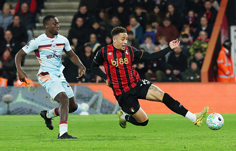 manchester-unitedin-yeni-hedefi-marcus-tavernier-1772980708237.jpg Manchester United'ın yeni hedefi Marcus Tavernier-2