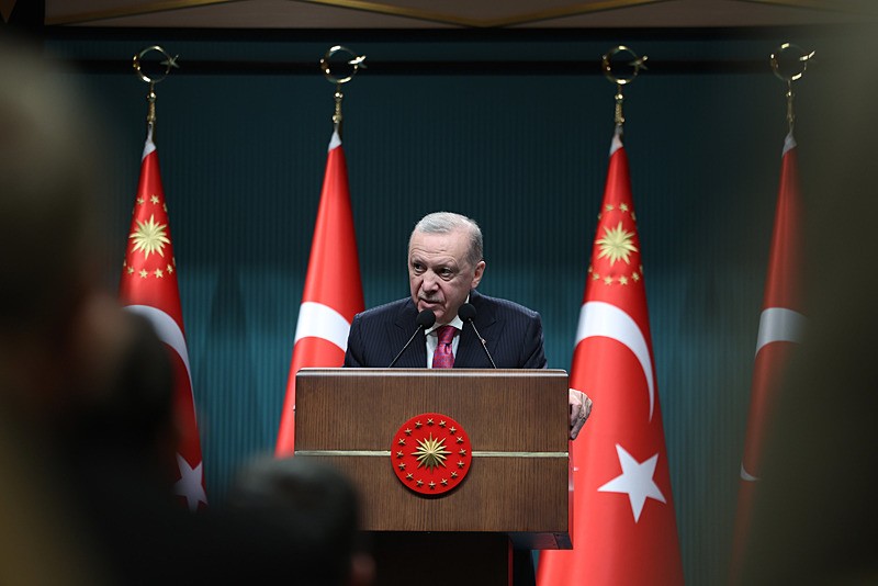 baskan-erdogandan-dusurulen-ikinci-iran-fuzesi-hakkinda-net-mesaj-yanlista-israr-ve-inat-edilmemeli-1773073979454.jpeg Başkan Erdoğan'dan düşürülen ikinci İran füzesi hakkında net mesaj: "Yanlışta ısrar ve inat edilmemeli"-2