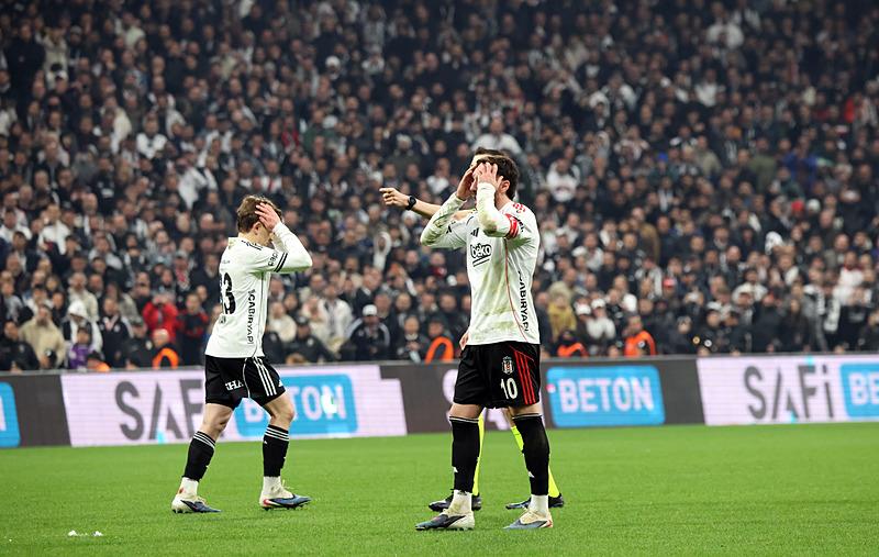 besiktasta-derbi-sonrasi-buyuk-hayal-kirikligi-1773038094091.jpeg Beşiktaş’ta derbi sonrası büyük hayal kırıklığı-3