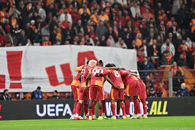 Galatasaray - Liverpool | Şampiyonlar Ligi maçı CANLI-13